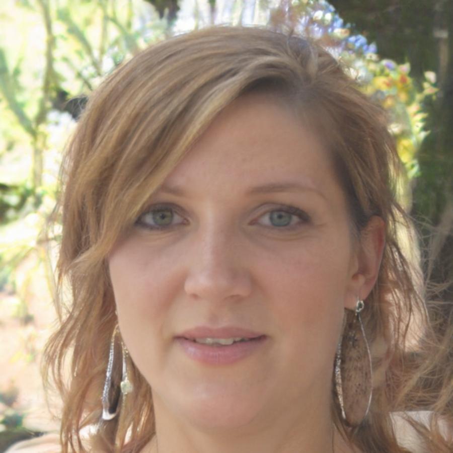 シニアアナリスト 佐藤美智子